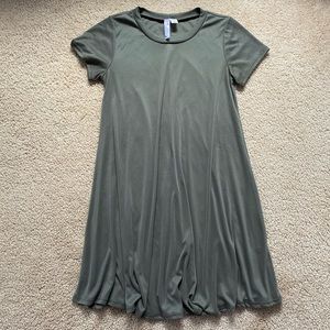 Army green t-shirt dress (francesca collections)